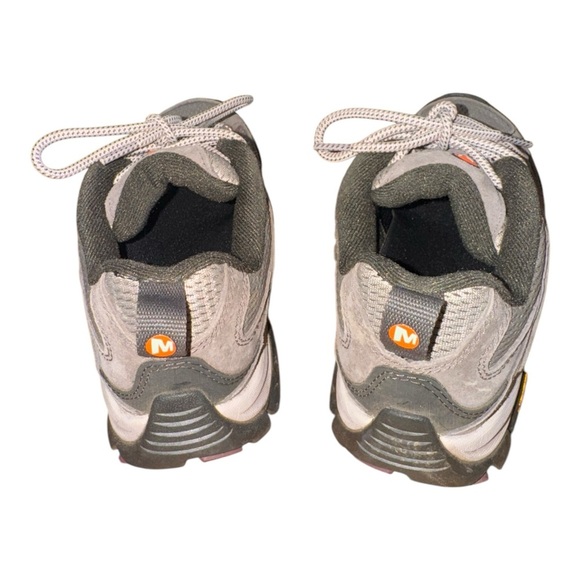 Merrell Gray and Black Sneakers with Mesh Upper and Thick Sole - Picture 4 of 6